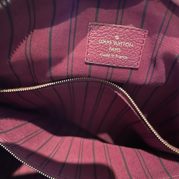 Authentic Loius Vuitton Lumineuse  Empriente Leather in Aurore color. - Picture 7 of 16